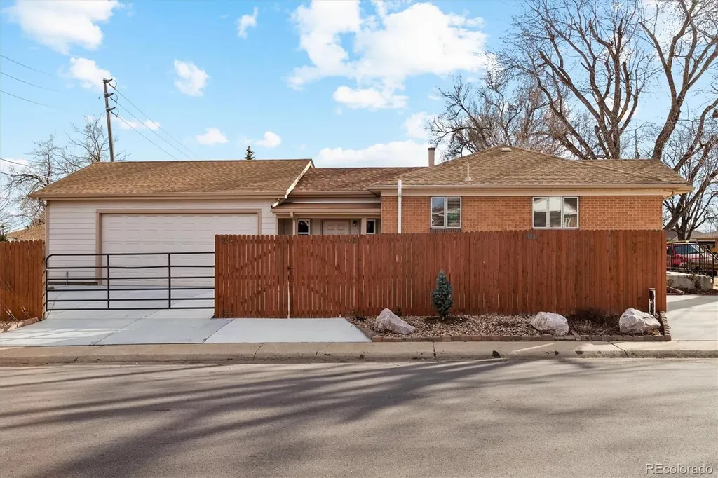 7798 Quivas Street Denver CO 80221