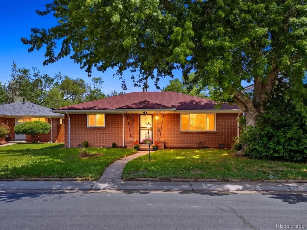 2010 Kendall Street Edgewater CO 80214