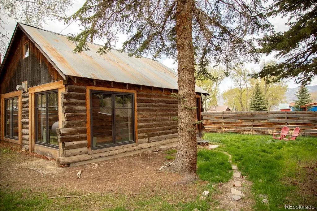 103 W 10 1/2 Street Creede CO 81130