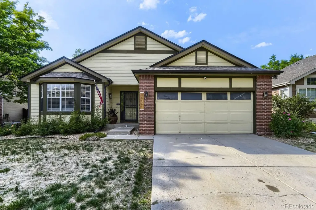 19091 E Chenango Circle Aurora CO 80015