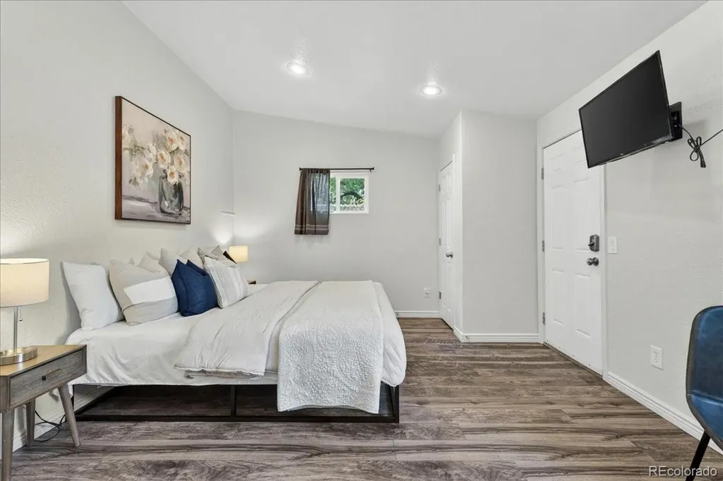 4800 Knox Court Denver CO 80221