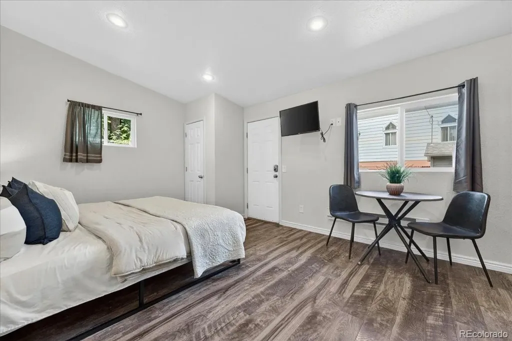 4800 Knox Court Denver CO 80221