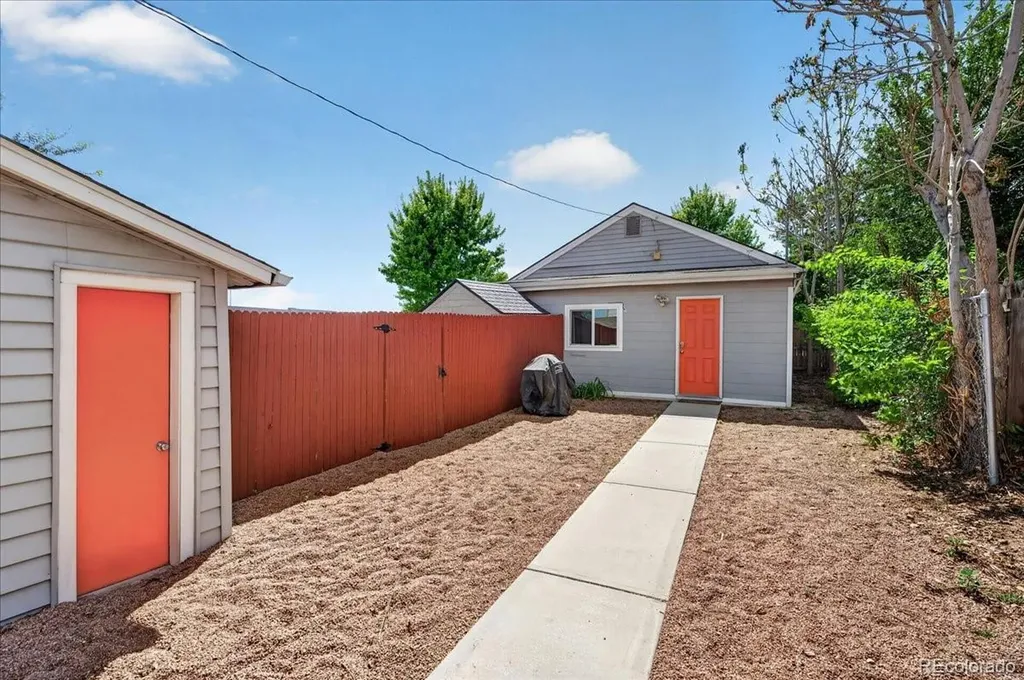 4800 Knox Court Denver CO 80221