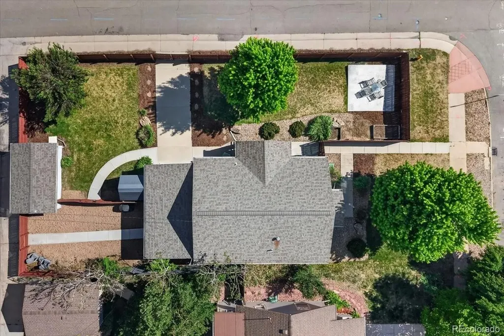4800 Knox Court Denver CO 80221