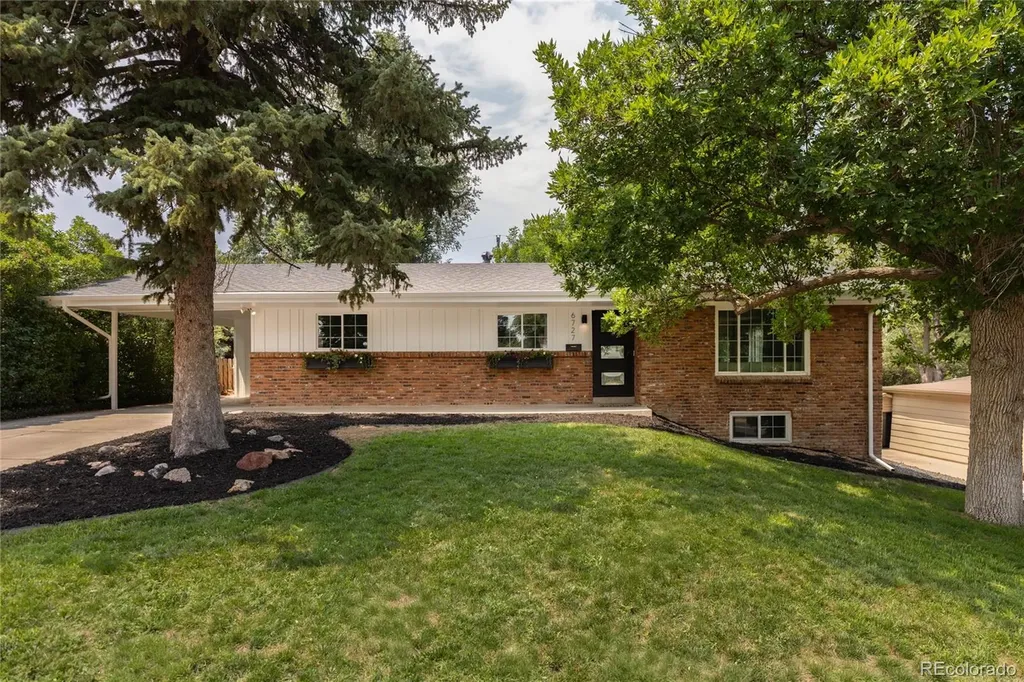6727 S Gallup Street Littleton CO 80120