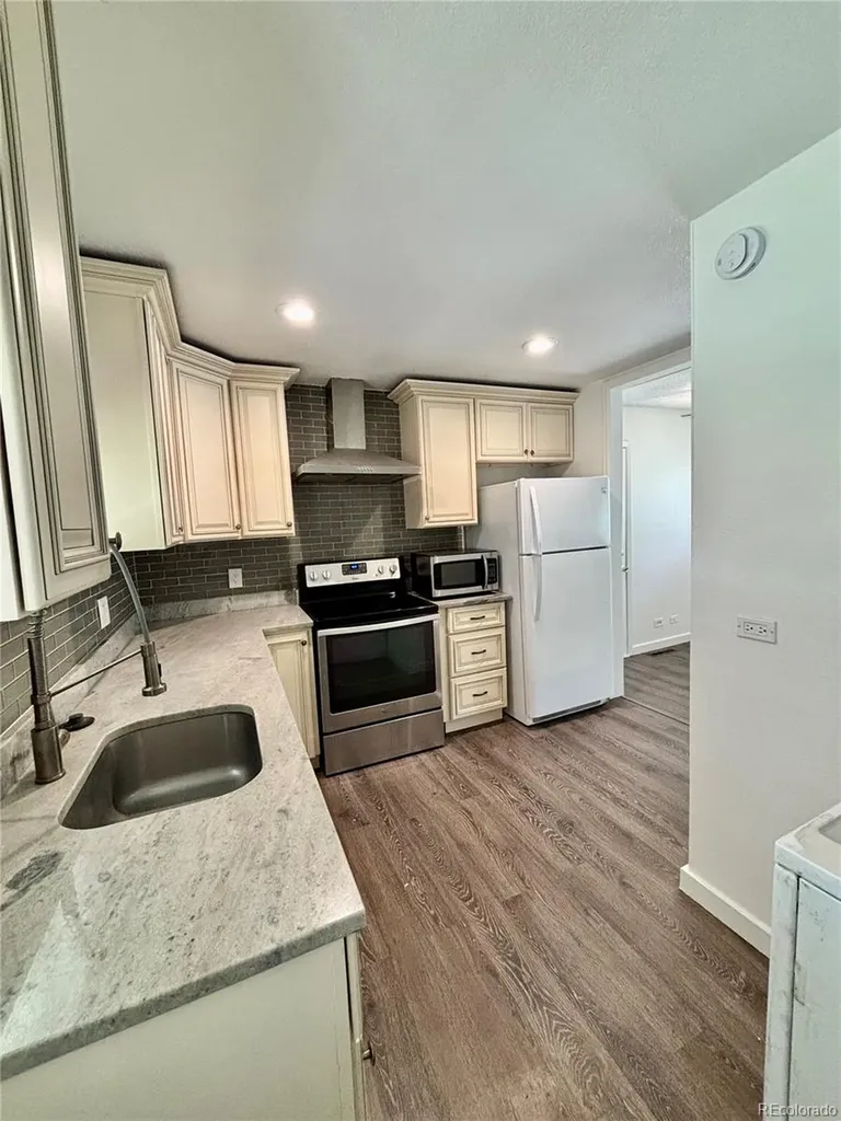 1934 Kenton Street Aurora CO 80010