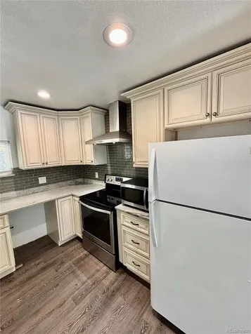 1934 Kenton Street Aurora CO 80010