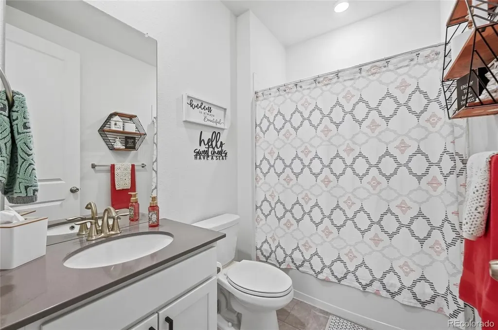 24465 E Evans Drive Aurora CO 80018