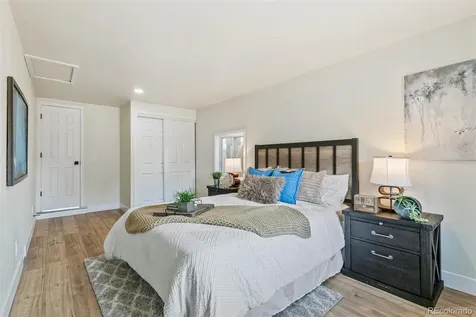 1657 Macon Street Aurora CO 80010