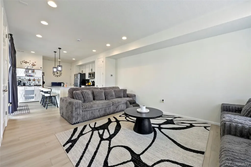 21143 E 67th Avenue Aurora CO 80019