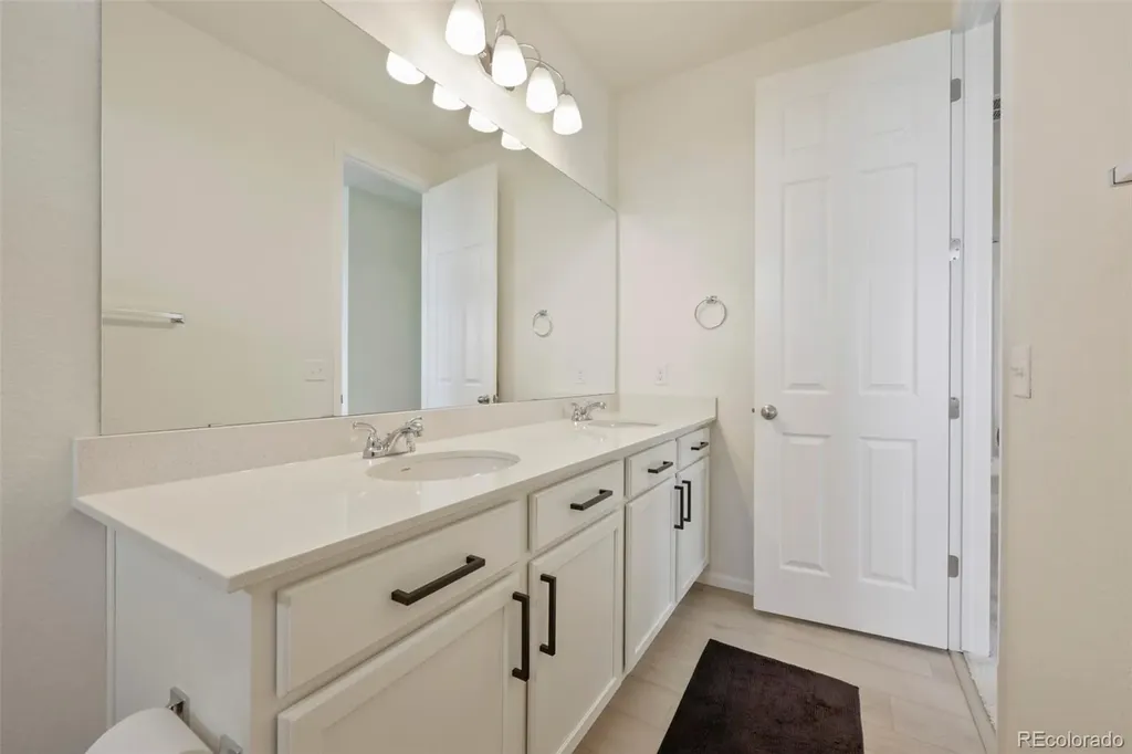 21143 E 67th Avenue Aurora CO 80019