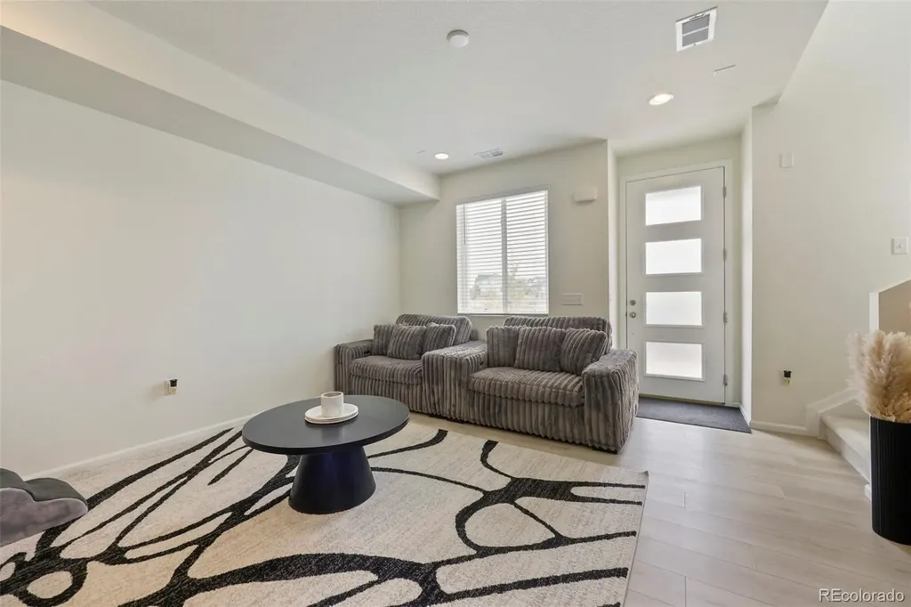 21143 E 67th Avenue Aurora CO 80019