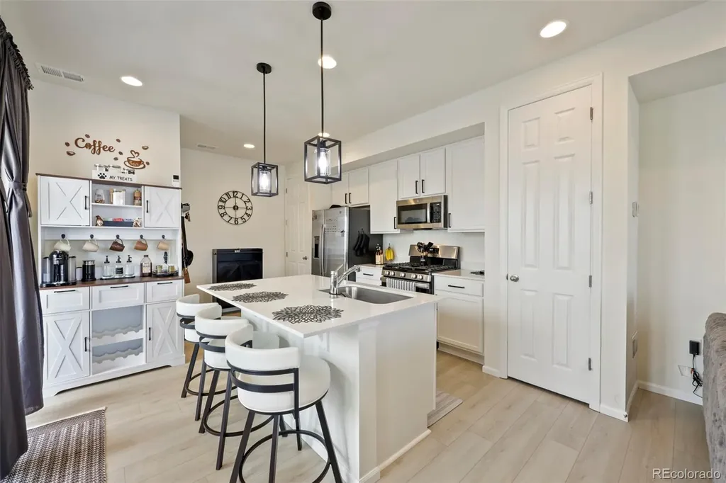 21143 E 67th Avenue Aurora CO 80019