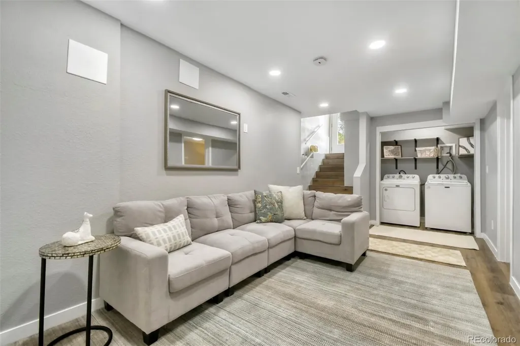 842 Grove Street Denver CO 80204
