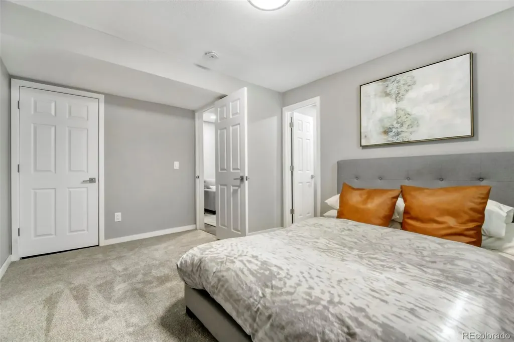 842 Grove Street Denver CO 80204