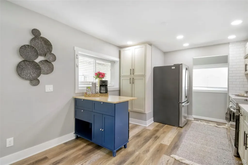 842 Grove Street Denver CO 80204