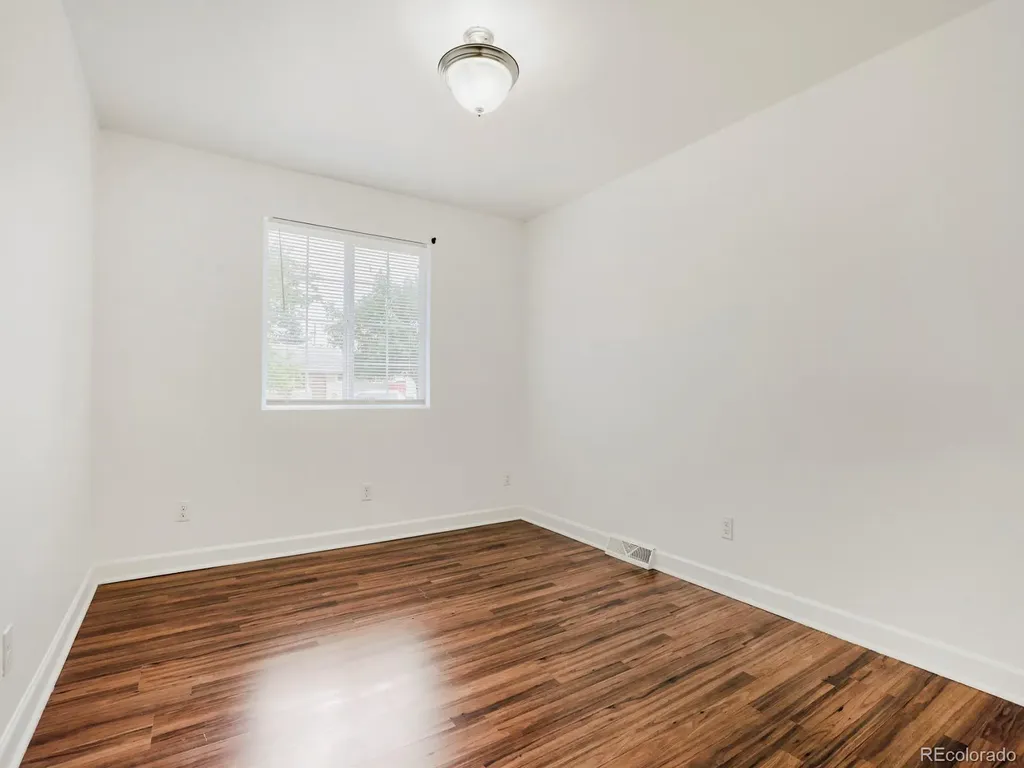 810 Oswego Street Aurora CO 80010
