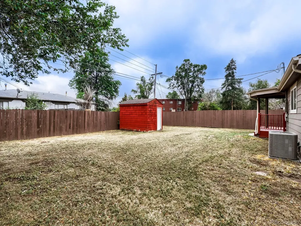810 Oswego Street Aurora CO 80010