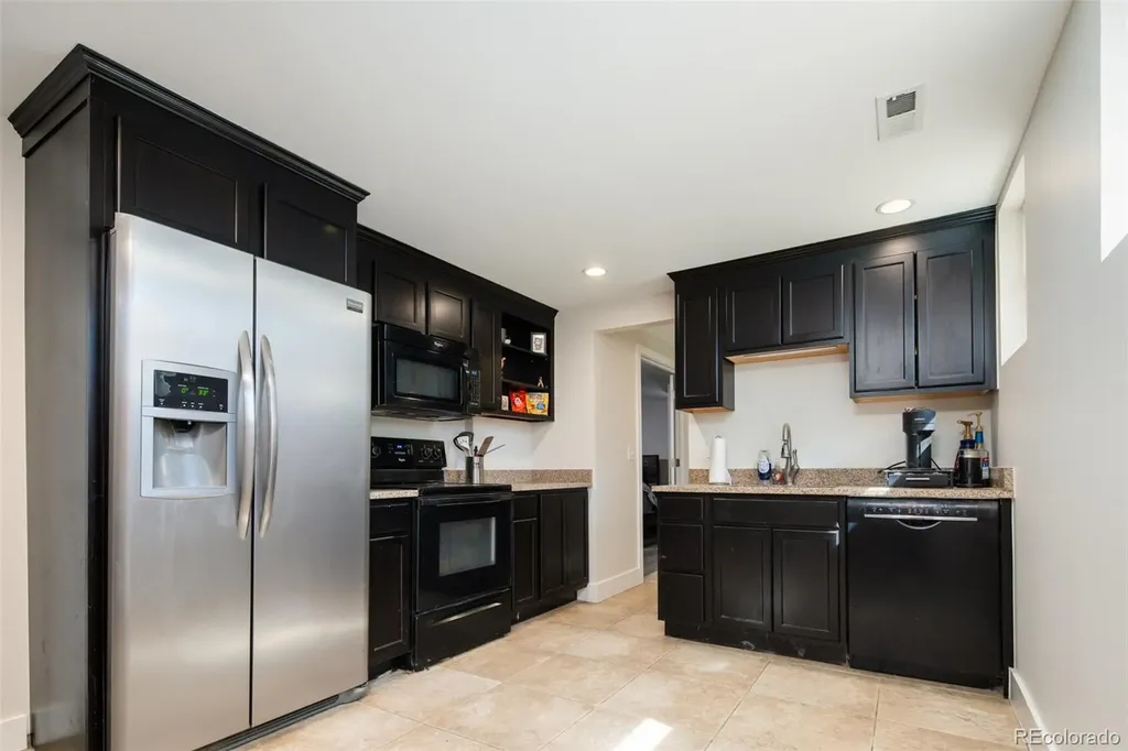 3435 W Hayward Place Denver CO 80211