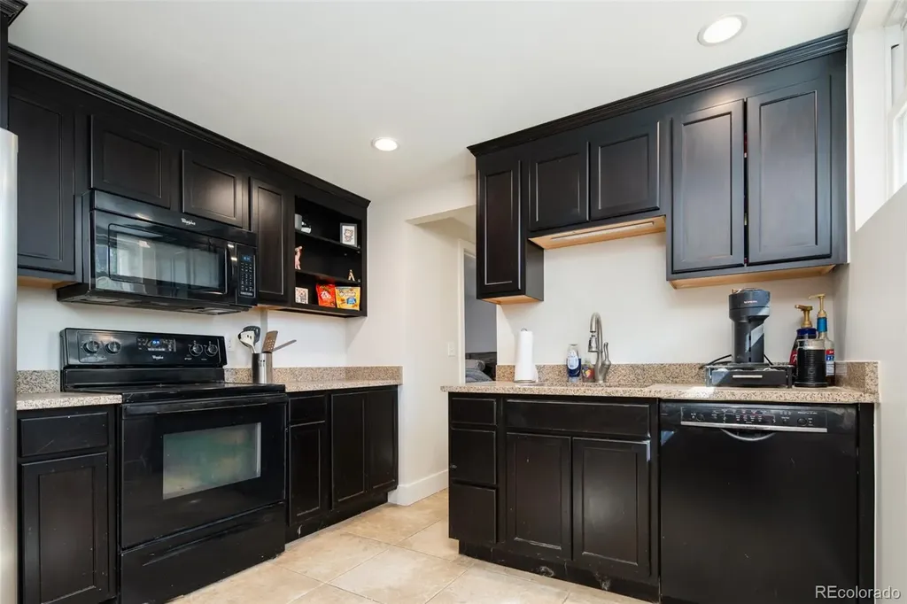 3435 W Hayward Place Denver CO 80211