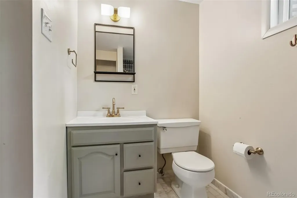 6704 E Vassar Avenue Denver CO 80224