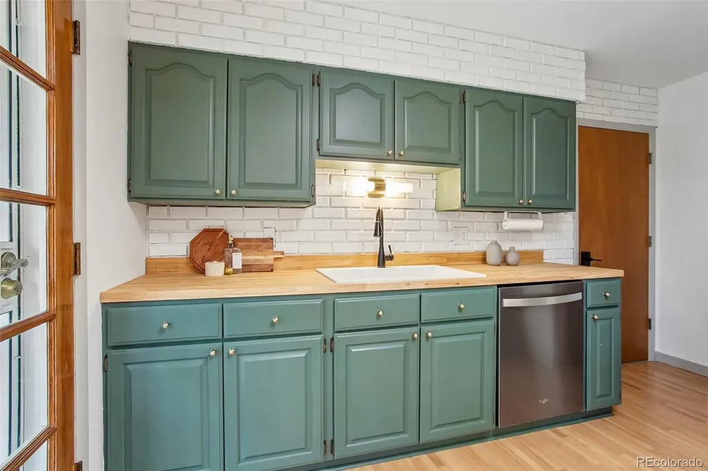 6704 E Vassar Avenue Denver CO 80224