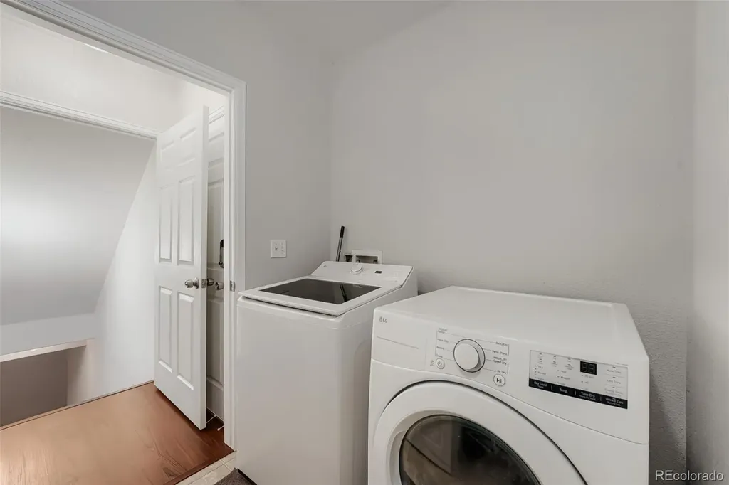 19034 Burlington Place Denver CO 80249
