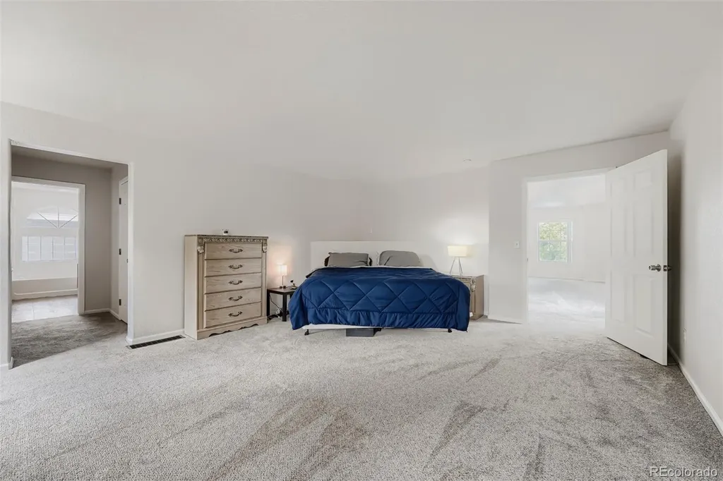 19034 Burlington Place Denver CO 80249