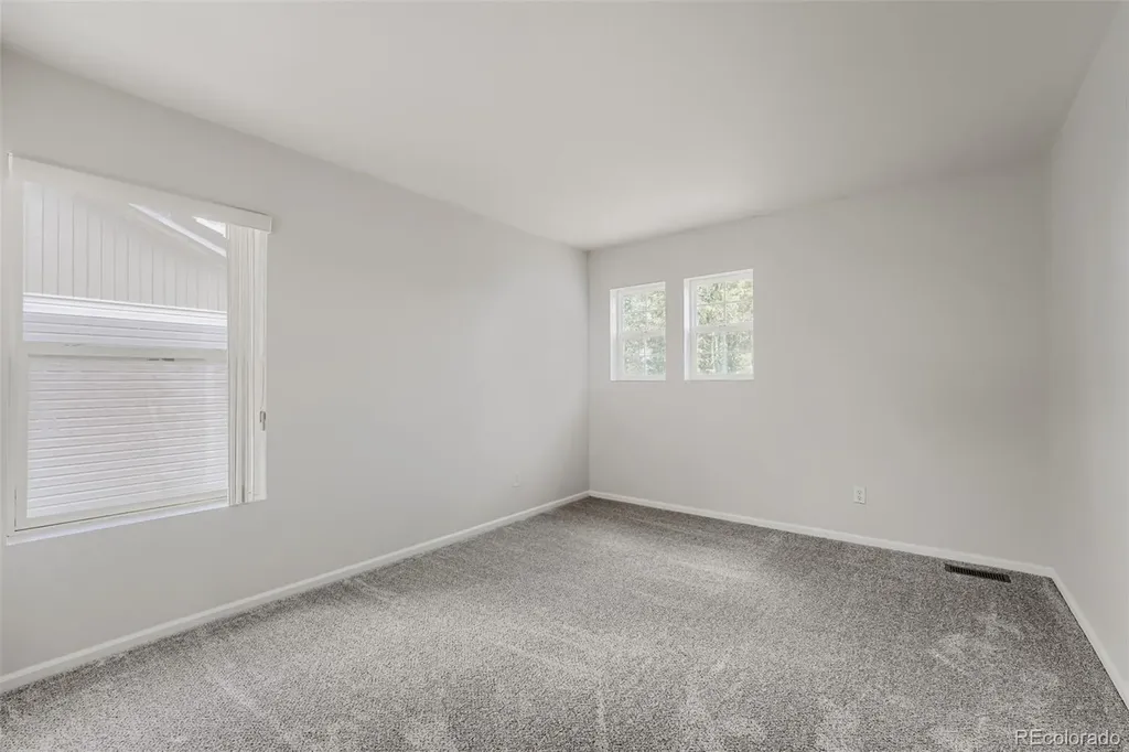 19034 Burlington Place Denver CO 80249