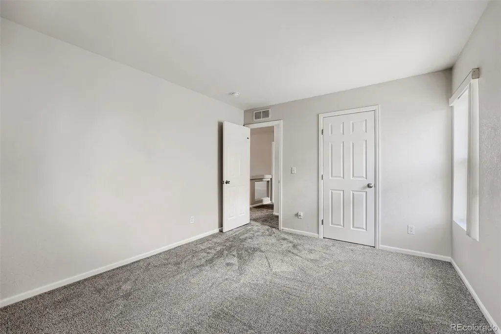 19034 Burlington Place Denver CO 80249