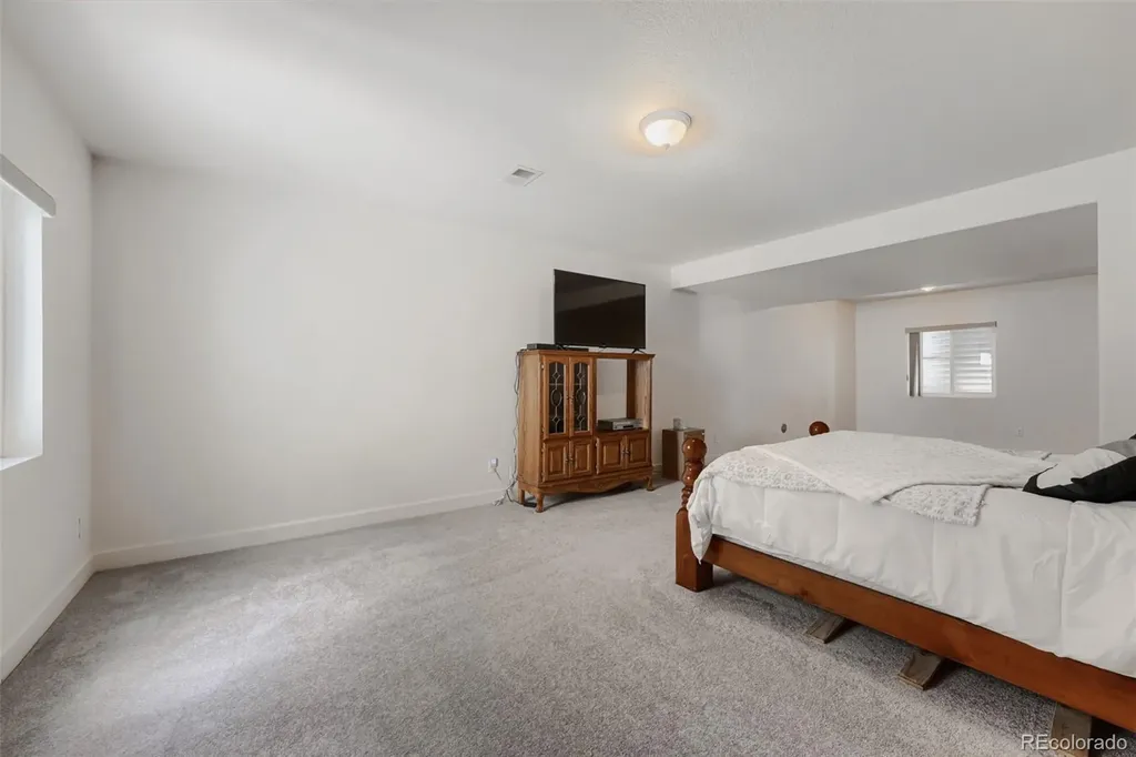 19034 Burlington Place Denver CO 80249