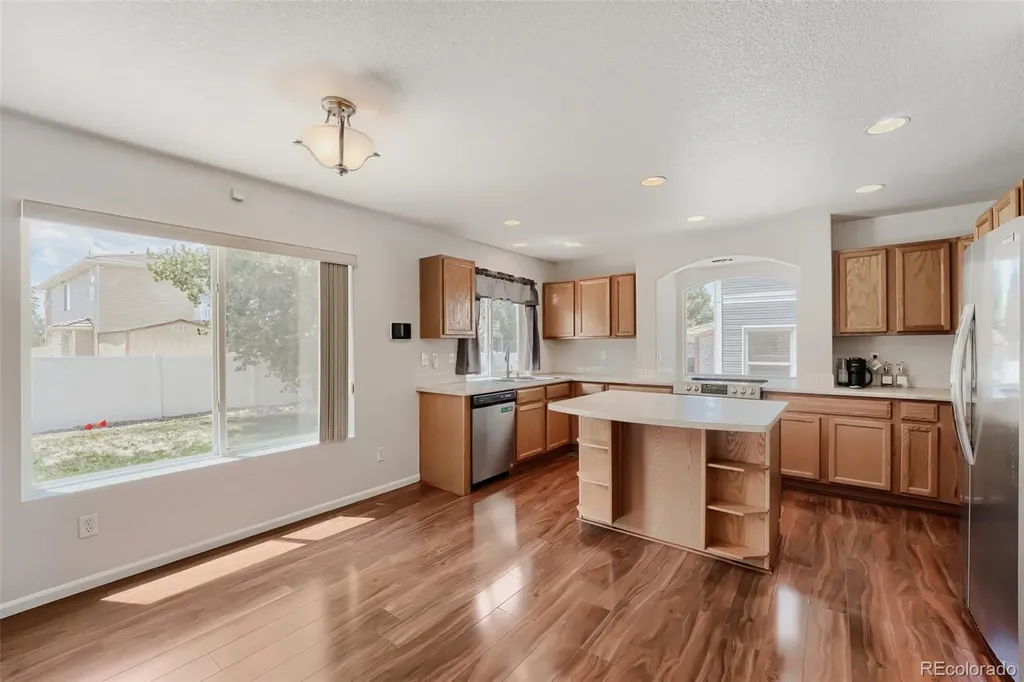 19034 Burlington Place Denver CO 80249