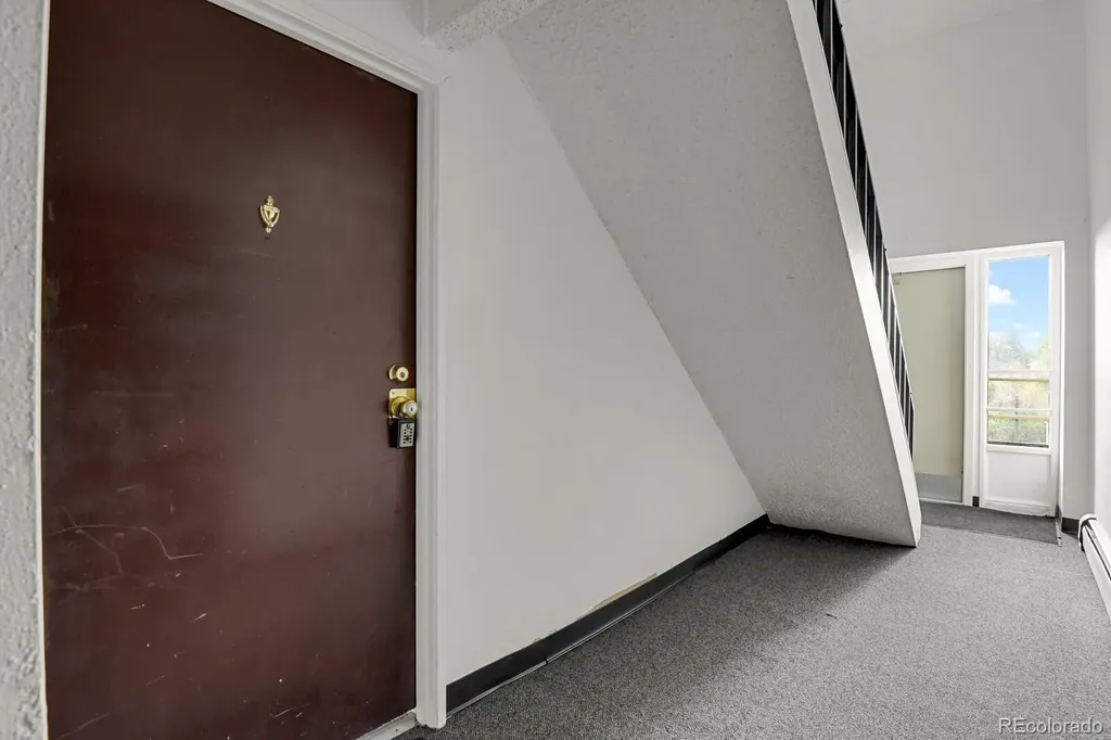 381 S Ames Street Lakewood CO 80226