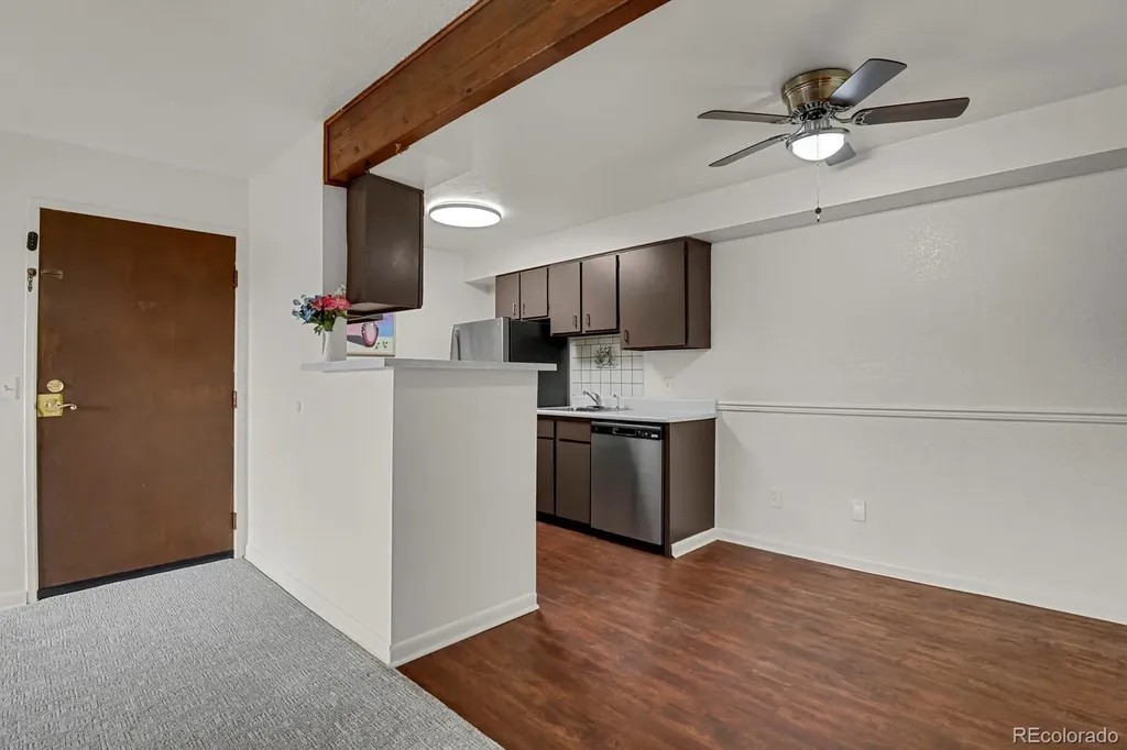 381 S Ames Street Lakewood CO 80226