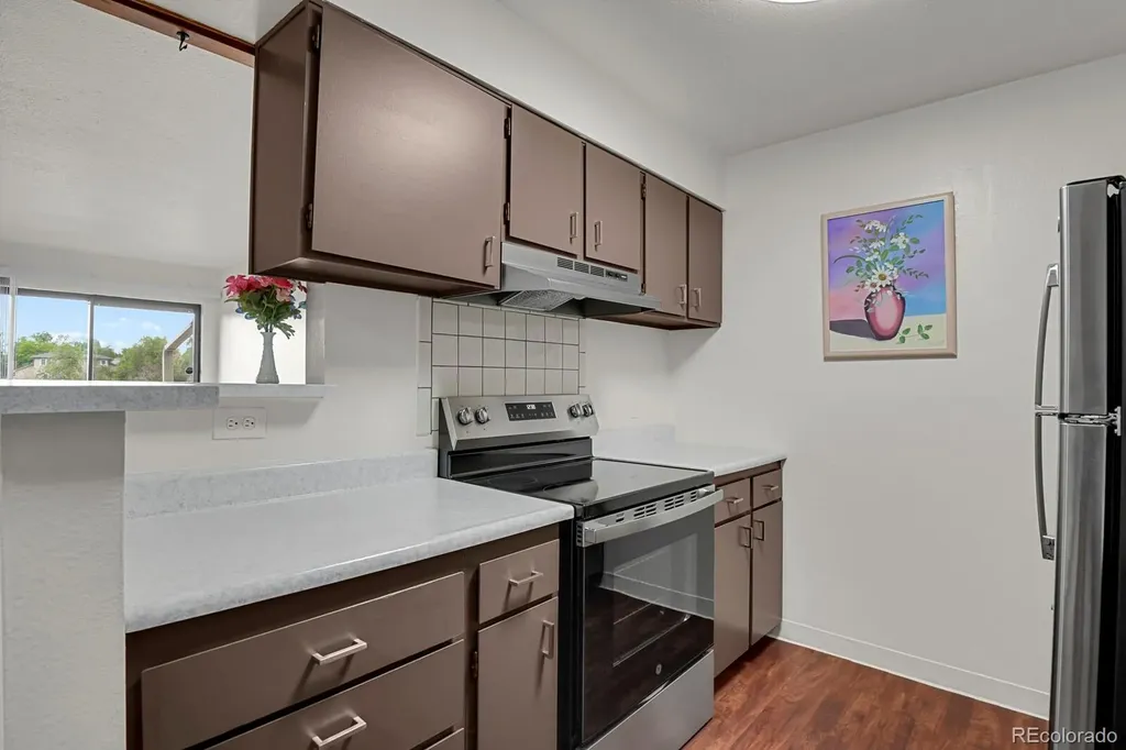 381 S Ames Street Lakewood CO 80226