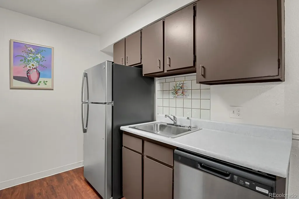 381 S Ames Street Lakewood CO 80226