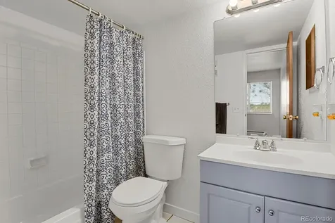 381 S Ames Street Lakewood CO 80226