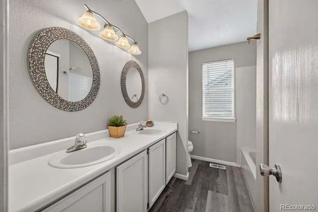 10728 Kimball Street Parker CO 80134