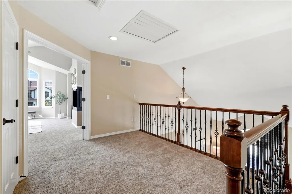 5507 Mustang Drive Longmont CO 80504