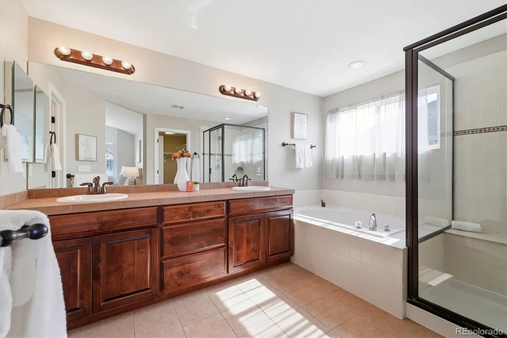 5507 Mustang Drive Longmont CO 80504
