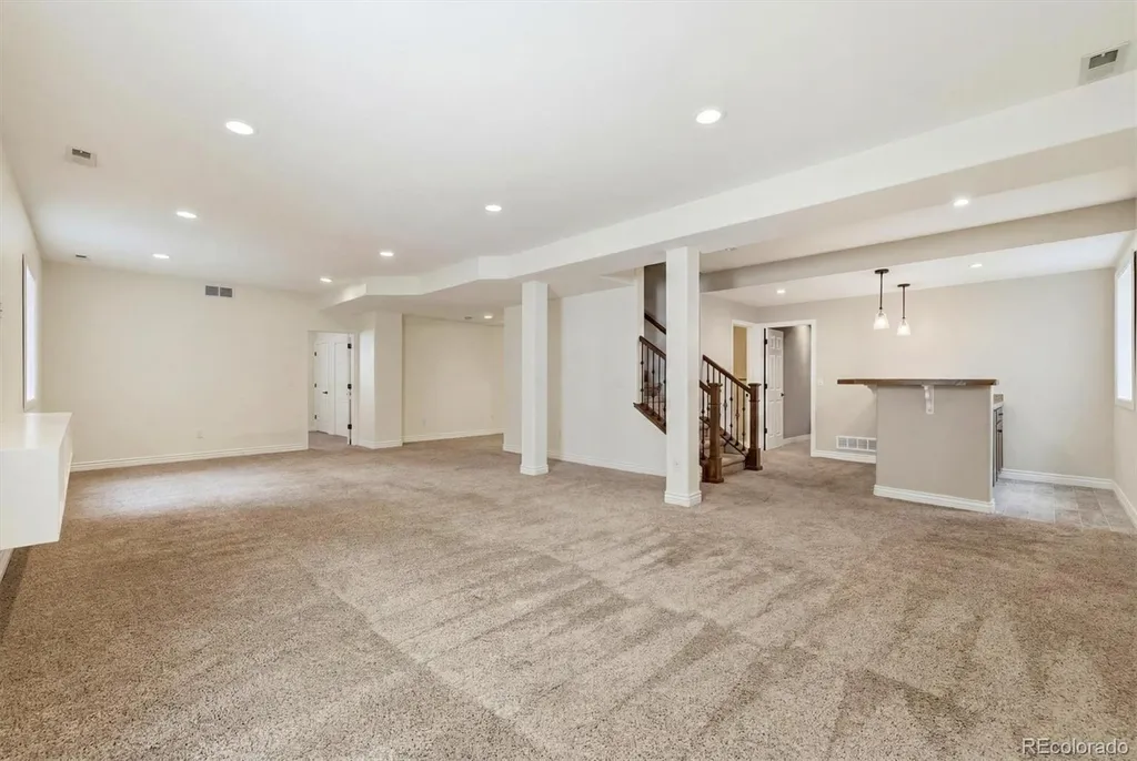 5507 Mustang Drive Longmont CO 80504