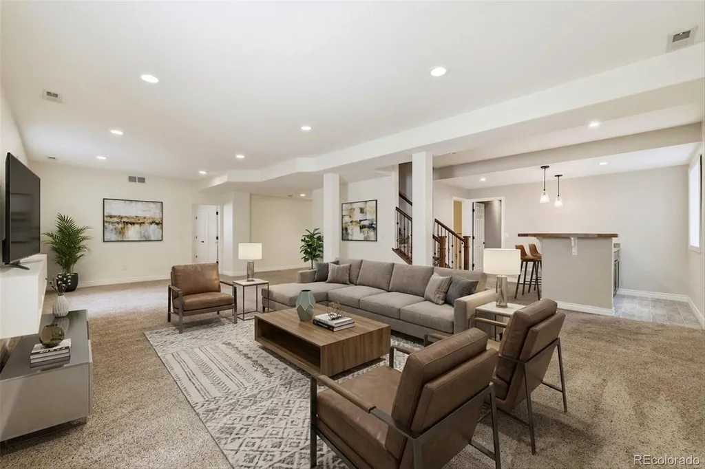 5507 Mustang Drive Longmont CO 80504
