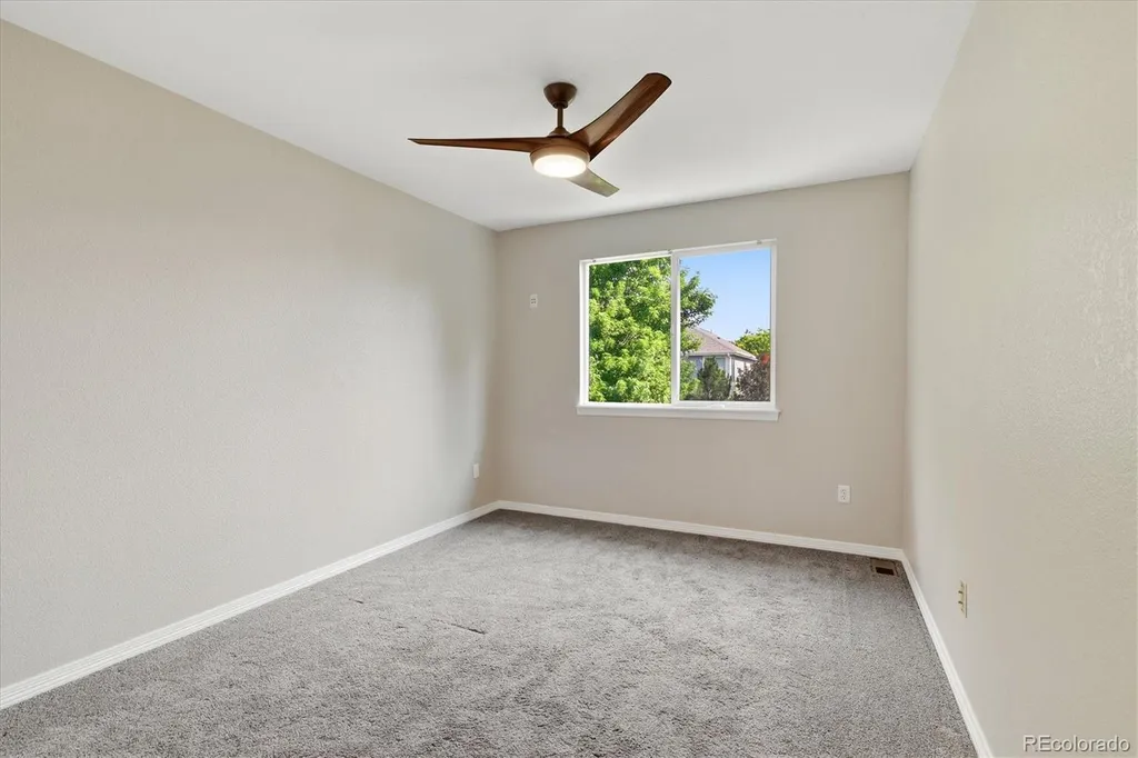 5507 Mustang Drive Longmont CO 80504