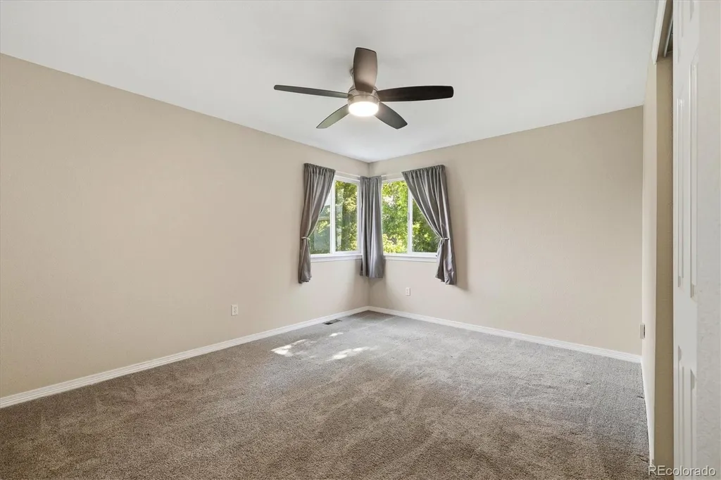 5507 Mustang Drive Longmont CO 80504