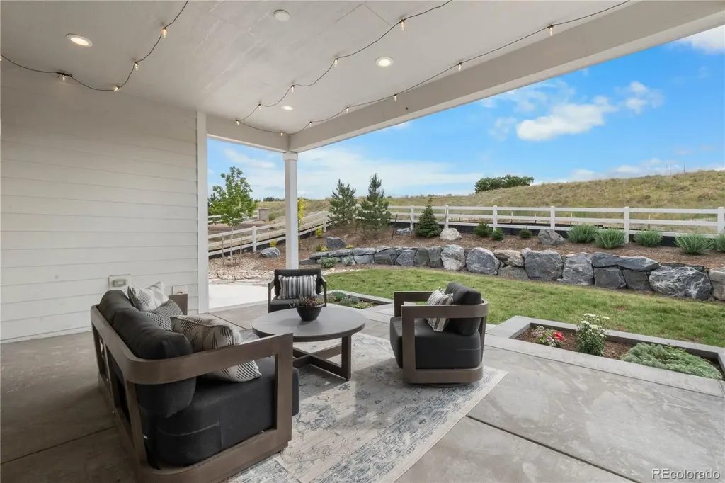 4227 Hickory Oaks Street Castle Rock CO 80104