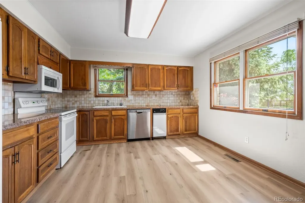 8014 W 78th Way Arvada CO 80005