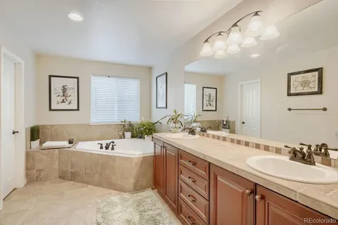 25332 E Indore Drive Aurora CO 80016