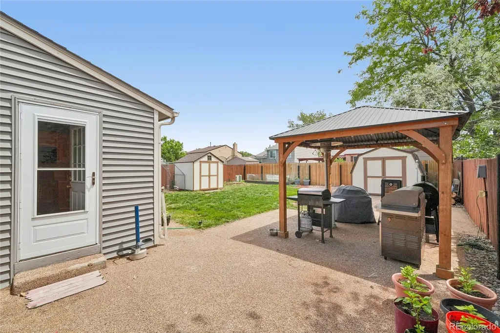 208 Madison Drive Bennett CO 80102