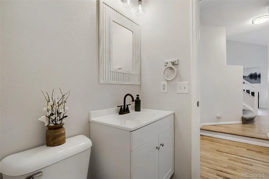 5121 S Lisbon Way Centennial CO 80015