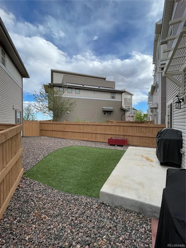 10224 Zeno Street Commerce City CO 80022